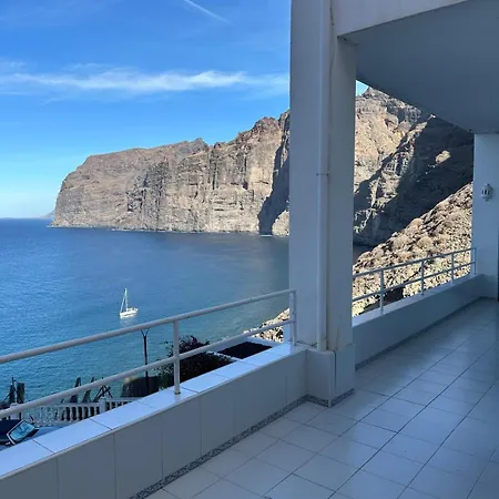 Galactic In Gigantes - The First Line And View